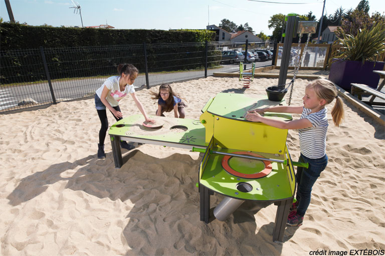 Extebois aire de jeux usine à sable - La Boutinardière à Pornic 44